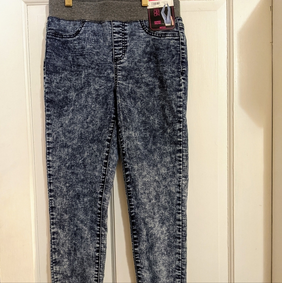 No Boundaries Mid Rise Jegging - Picture 5 of 8